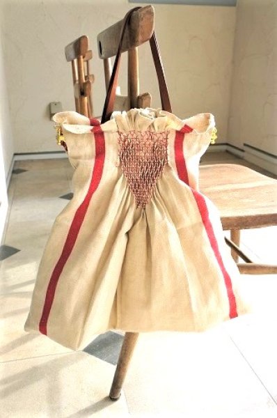 画像1: スモック刺繍のバッグ (1)